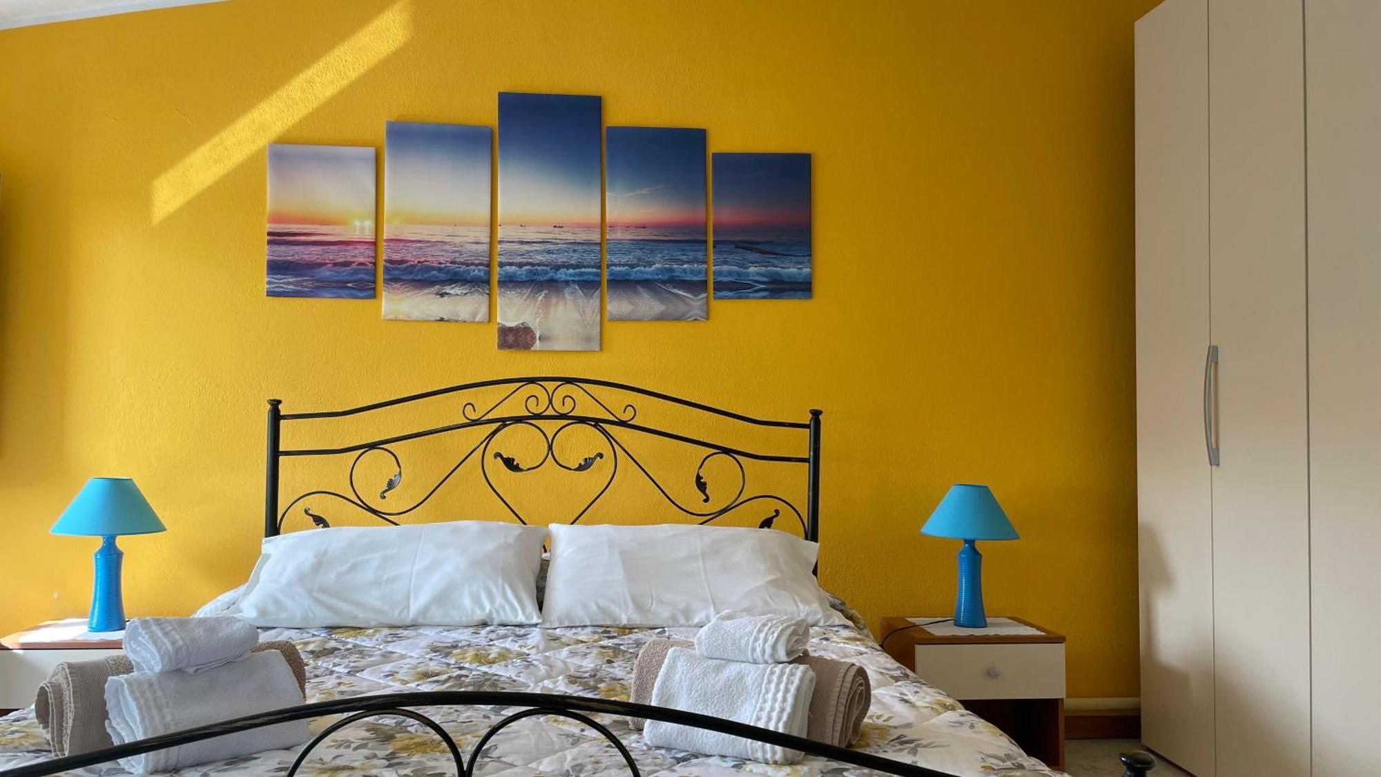 Casa Vacanze Da Roberta A Pochi Km Da Oristano Simaxis Kültér fotó